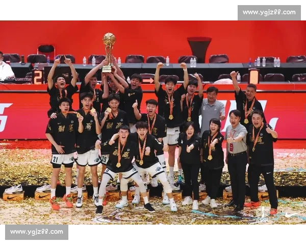 快船热火中国赛上演巅峰对决点燃篮球热潮引爆全国球迷激情之夜 快船热火中国赛上演巅峰对决点燃篮球热潮引爆全国球迷激情之夜